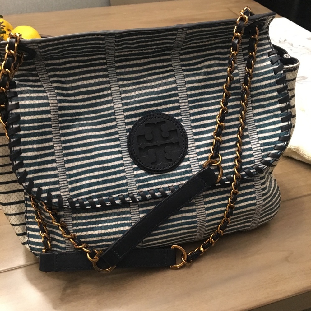 Tory Burch crossbody or shoulder bag